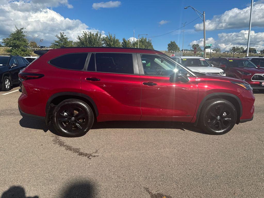 used 2024 Toyota Highlander Hybrid car, priced at $48,498