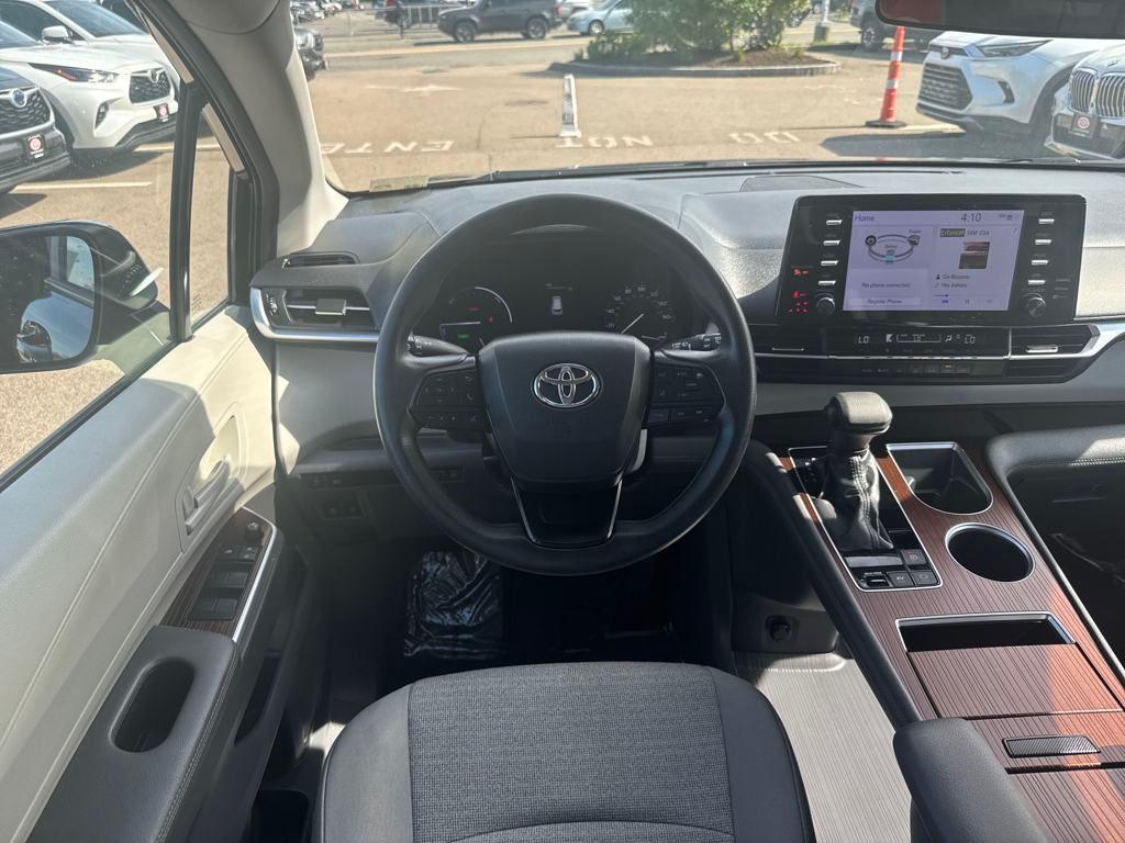used 2022 Toyota Sienna car, priced at $39,992