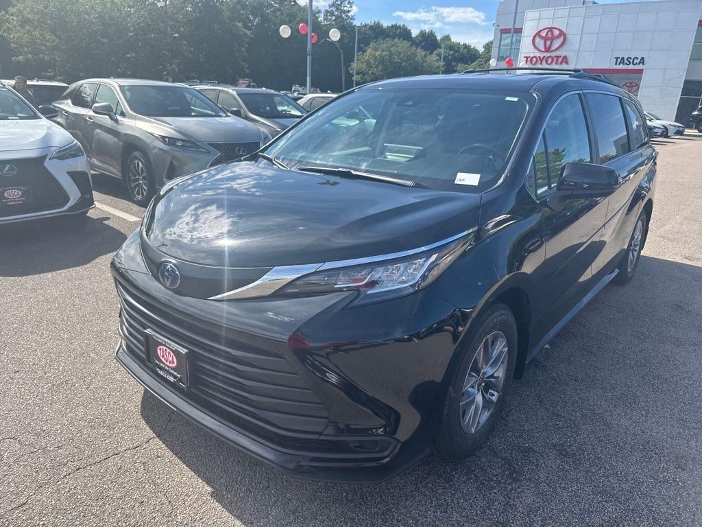 used 2022 Toyota Sienna car, priced at $39,992