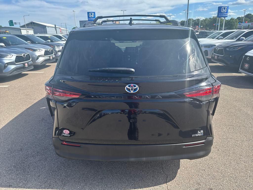 used 2022 Toyota Sienna car, priced at $39,992