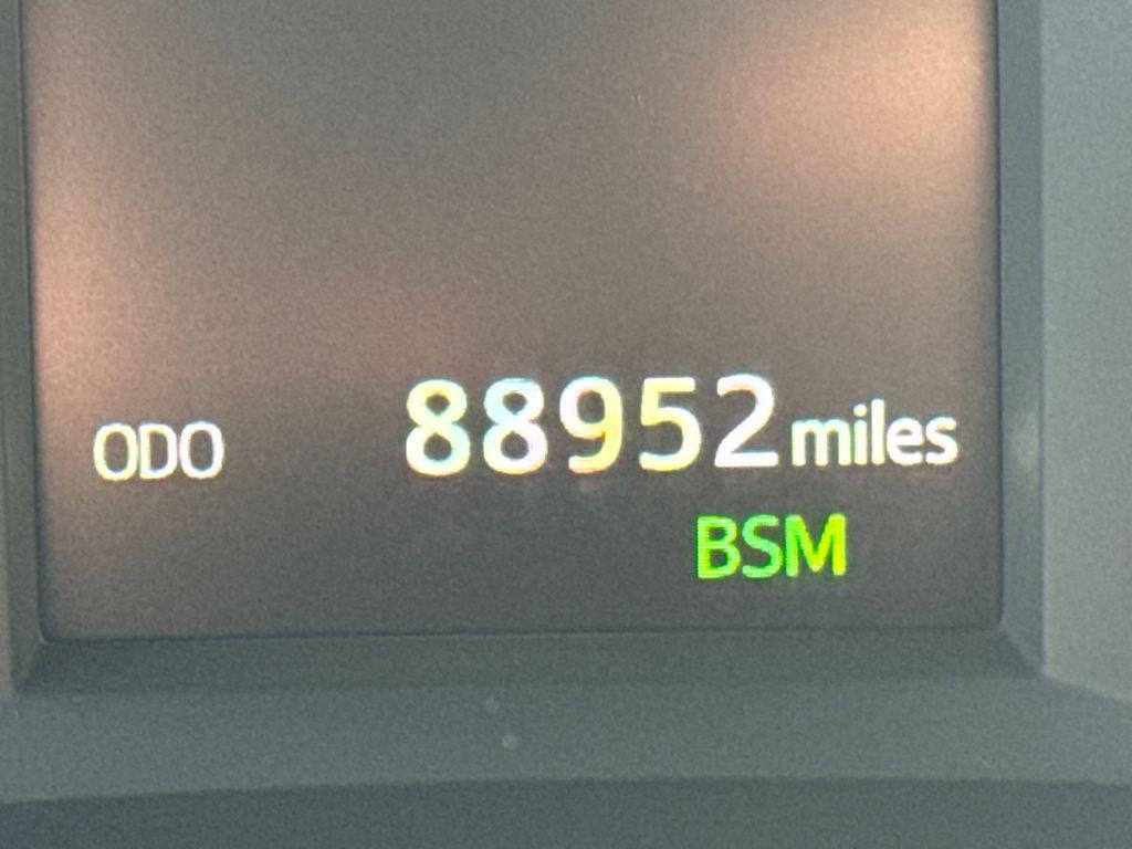 used 2019 Toyota Highlander car, priced at $26,489