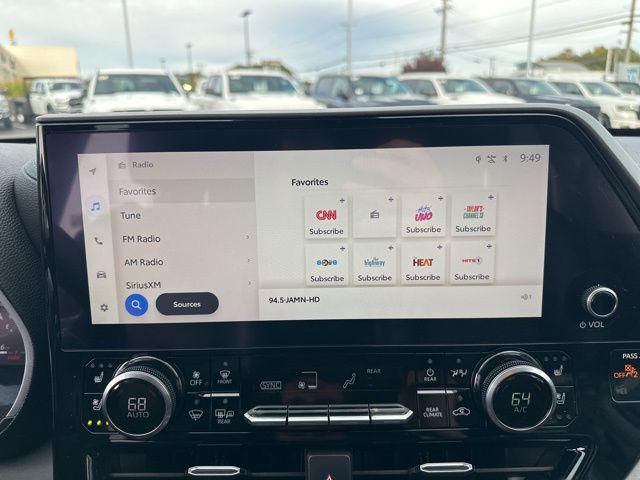 used 2023 Toyota Highlander car