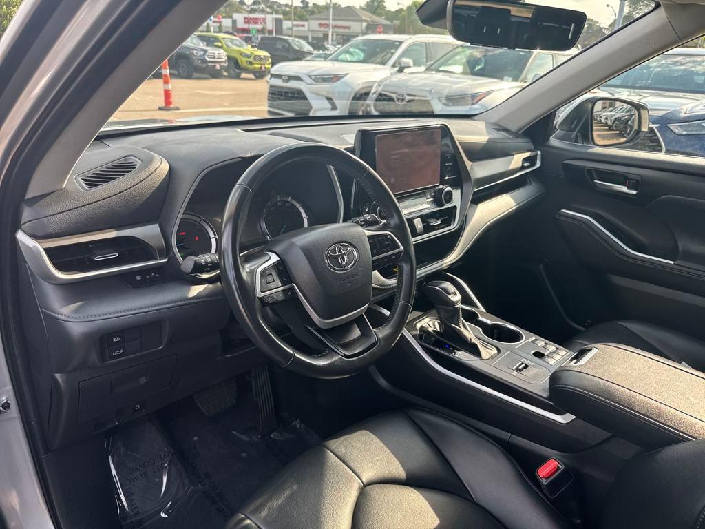 used 2024 Toyota Highlander Hybrid car, priced at $45,763