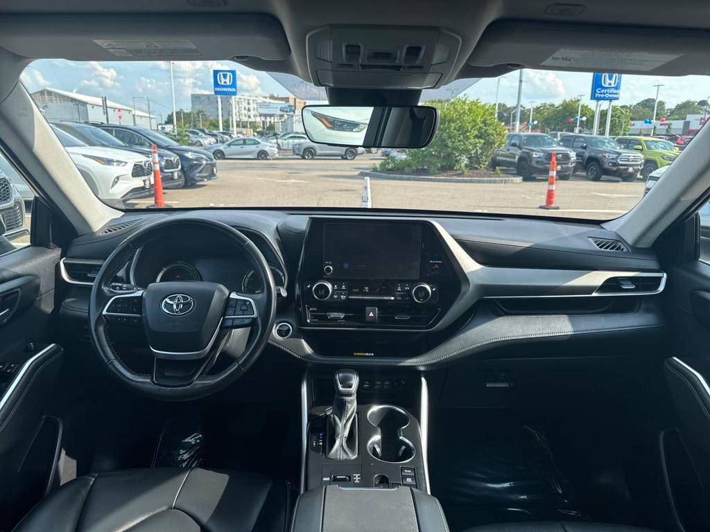 used 2024 Toyota Highlander Hybrid car, priced at $45,763