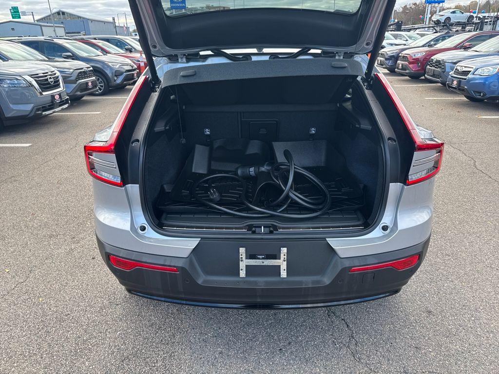 used 2023 Volvo C40 Recharge Pure Electric car, priced at $32,039