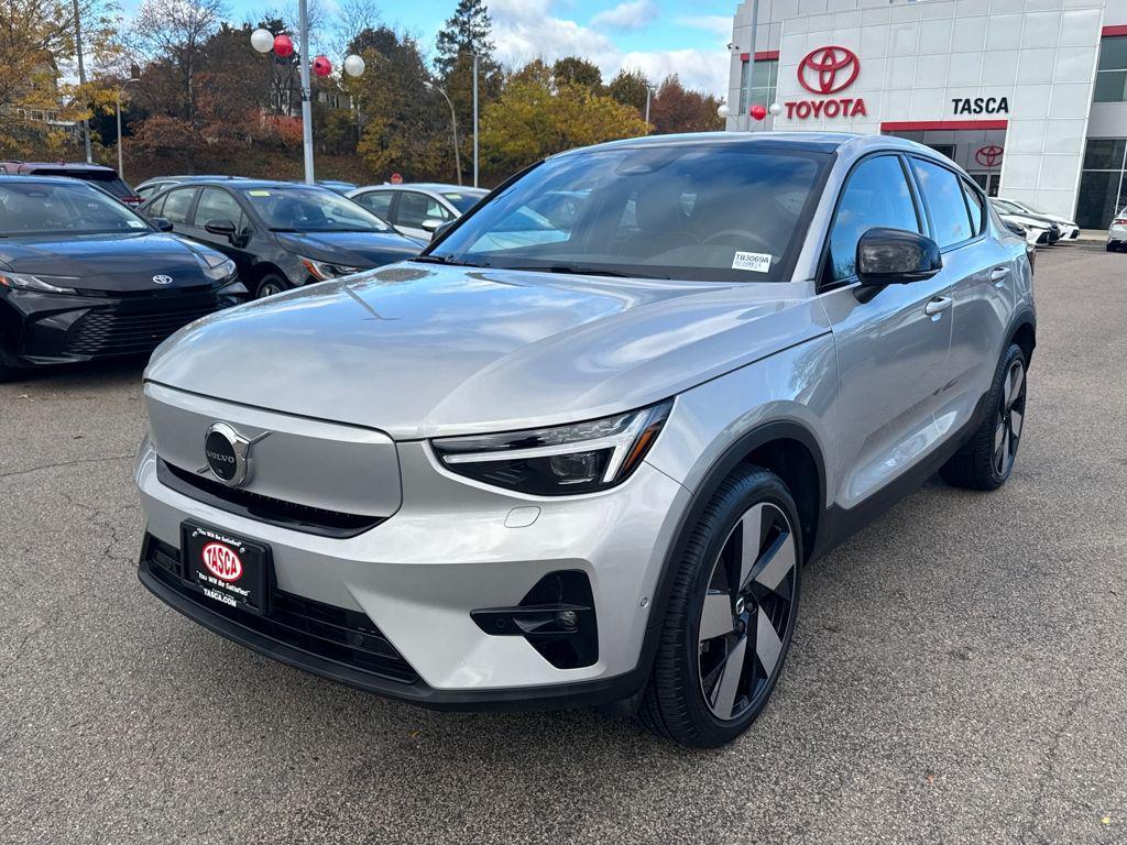 used 2023 Volvo C40 Recharge Pure Electric car, priced at $32,039