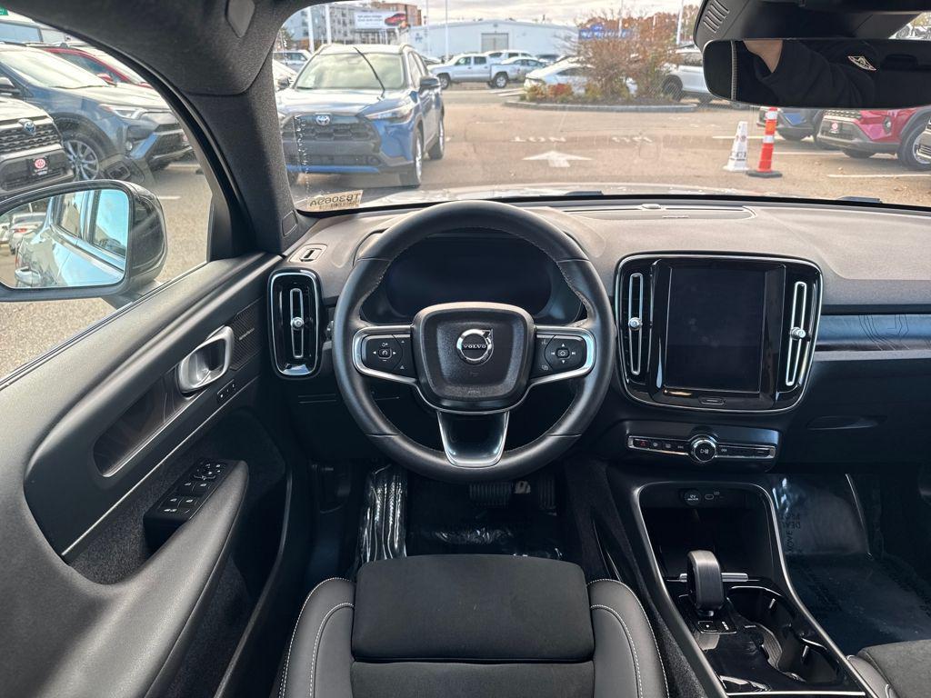 used 2023 Volvo C40 Recharge Pure Electric car, priced at $32,039