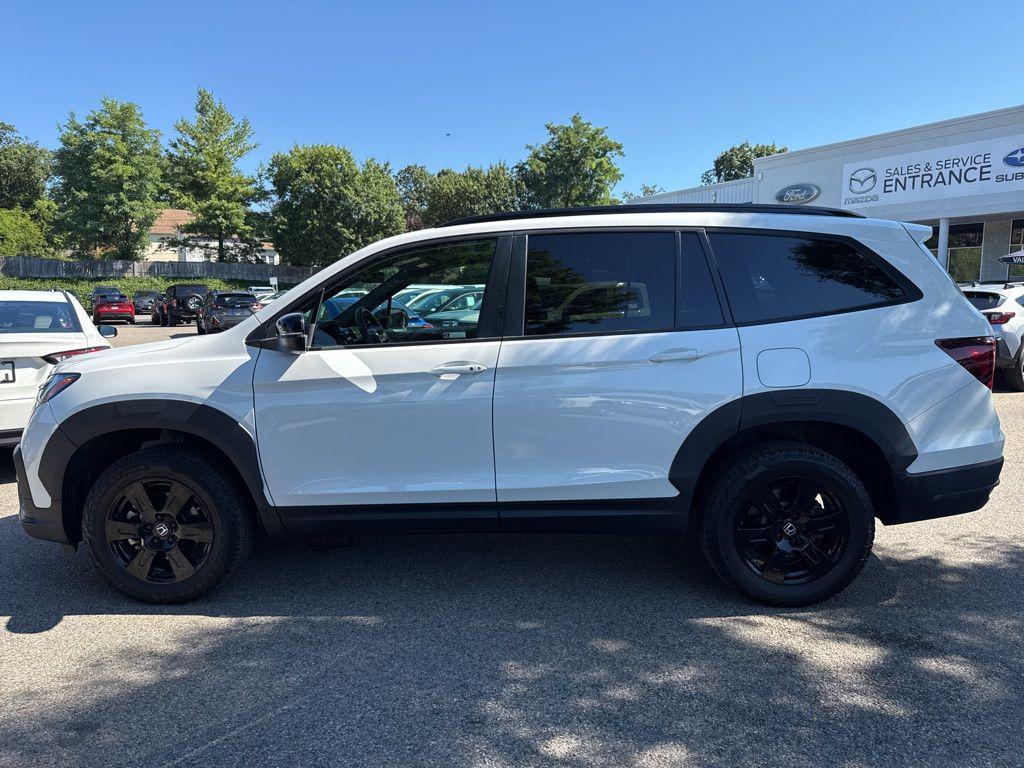 used 2022 Honda Pilot car, priced at $35,999