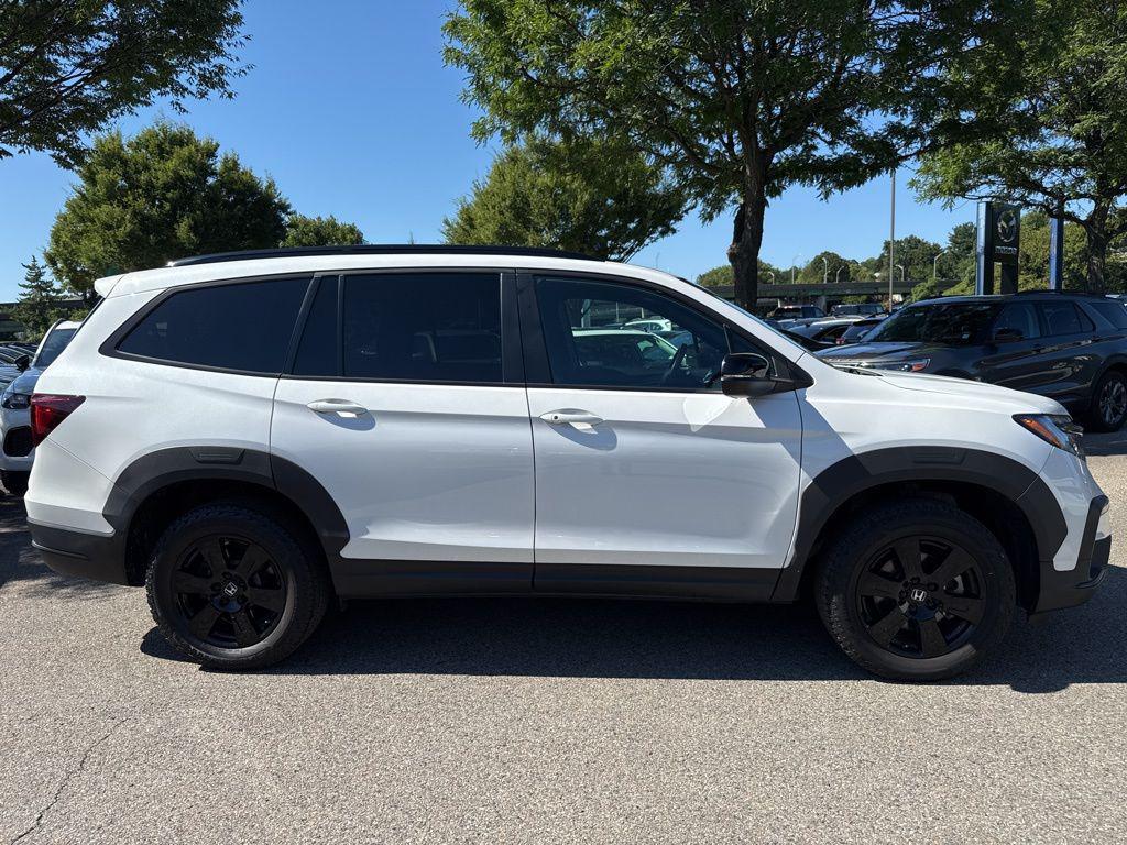 used 2022 Honda Pilot car, priced at $35,999