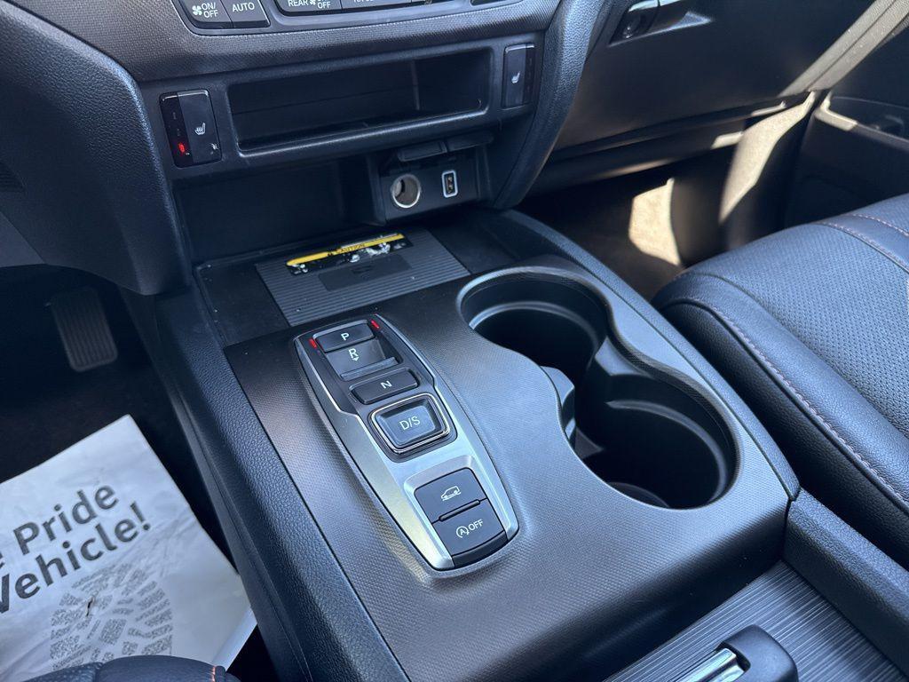 used 2022 Honda Pilot car, priced at $35,999