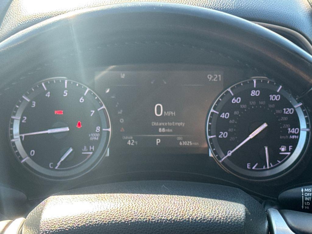 used 2022 Toyota Highlander car, priced at $36,498