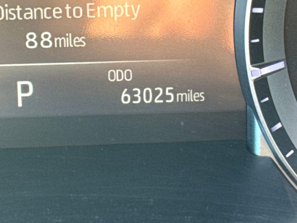 used 2022 Toyota Highlander car, priced at $36,498