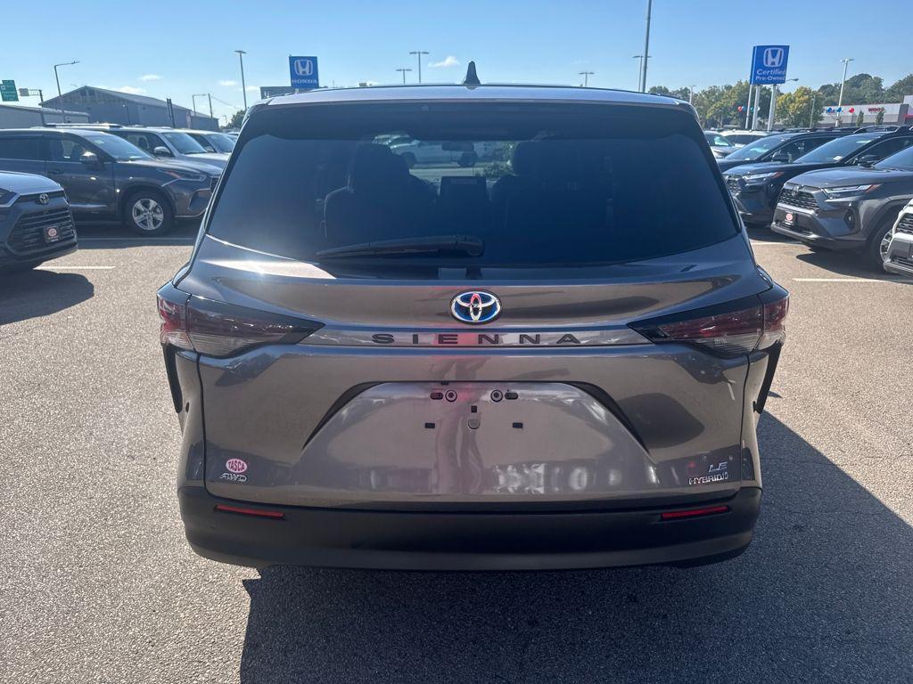 used 2024 Toyota Sienna car, priced at $42,067