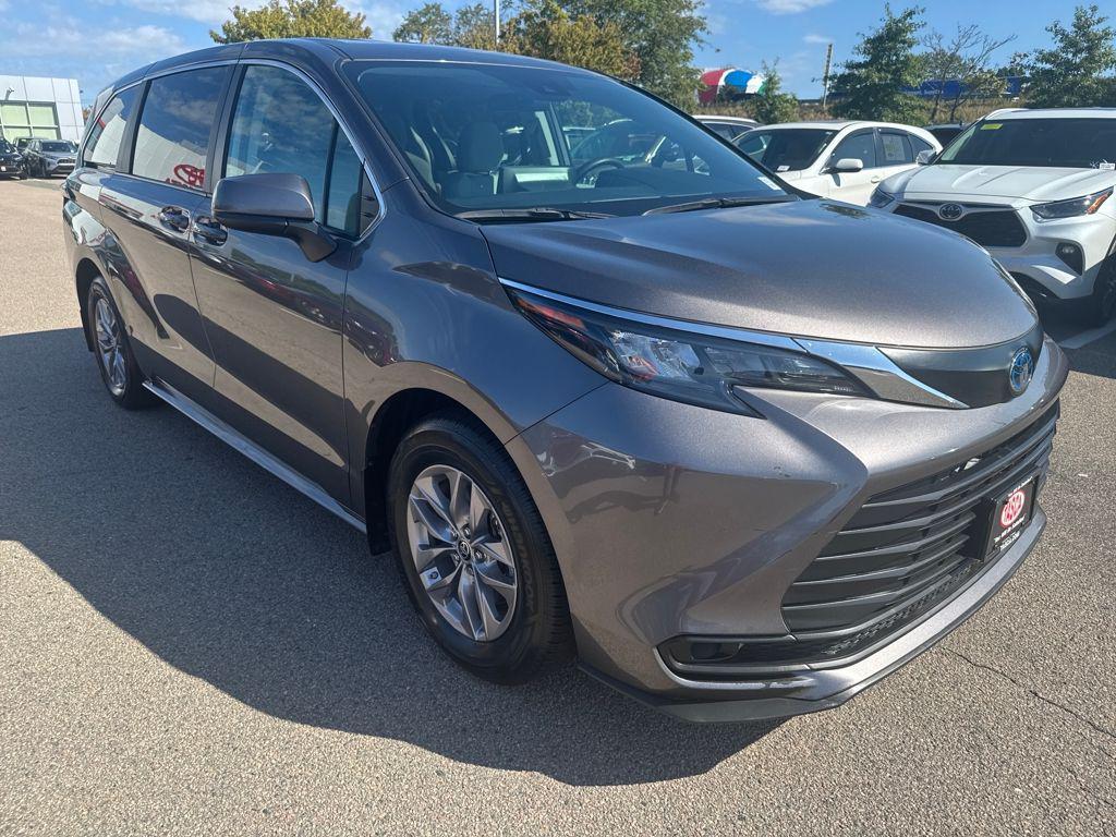 used 2024 Toyota Sienna car, priced at $42,067