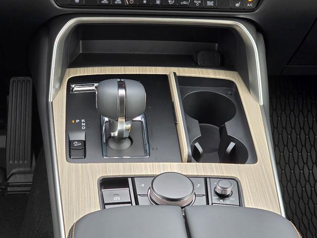 new 2025 Mazda CX-90 car, priced at $48,665