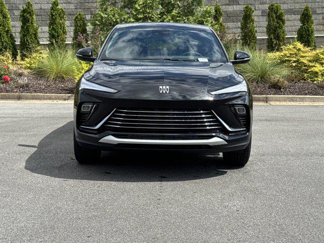new 2025 Buick Envista car, priced at $23,685