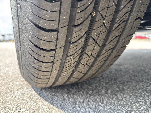 new 2025 Buick Envista car, priced at $23,685