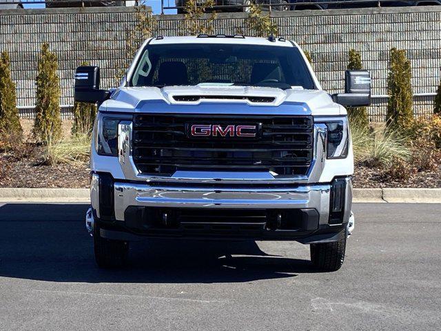 new 2024 GMC Sierra 3500 car, priced at $75,840