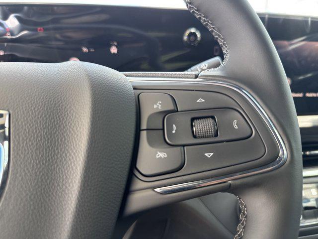 new 2025 Buick Envista car, priced at $23,685