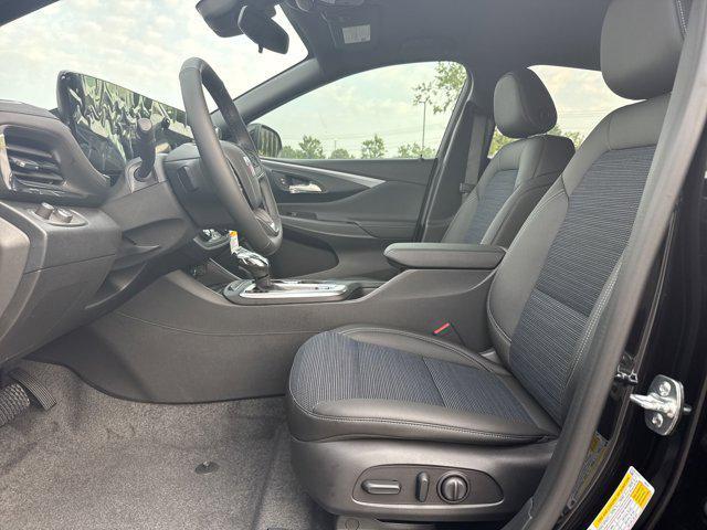 new 2025 Buick Envista car, priced at $27,875