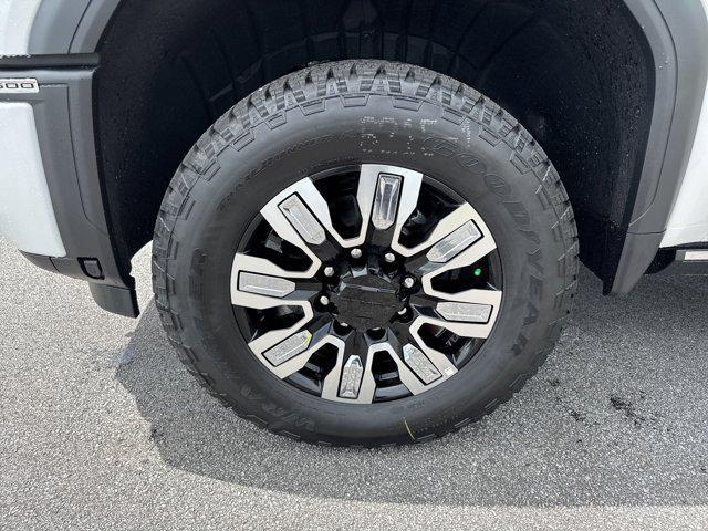 new 2025 GMC Sierra 2500 car, priced at $83,060