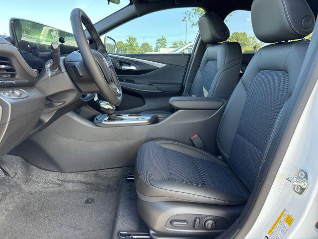 new 2025 Buick Envista car, priced at $23,190