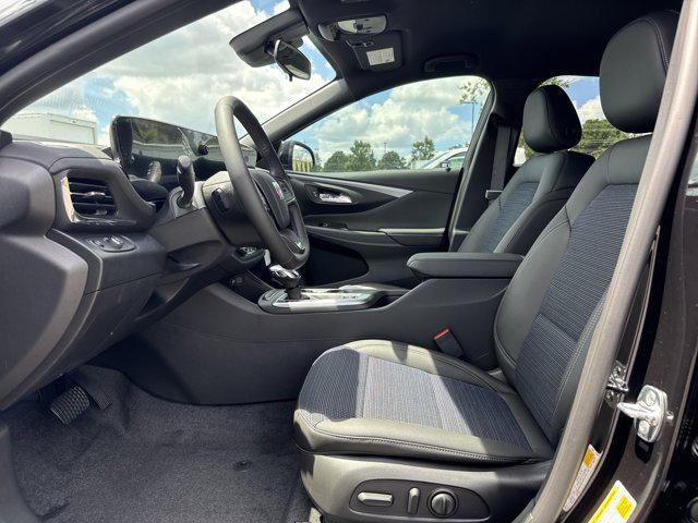new 2025 Buick Envista car, priced at $23,685