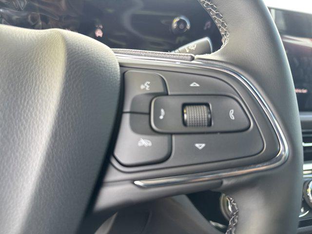 new 2025 Buick Envista car, priced at $25,880