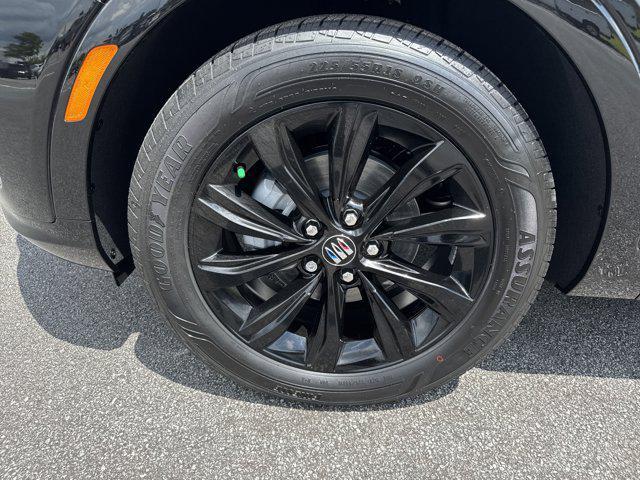 new 2025 Buick Envista car, priced at $25,880