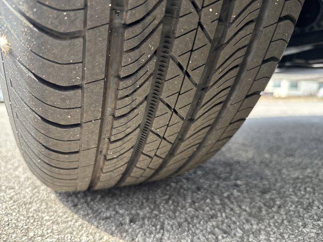 new 2025 Buick Envista car, priced at $23,685