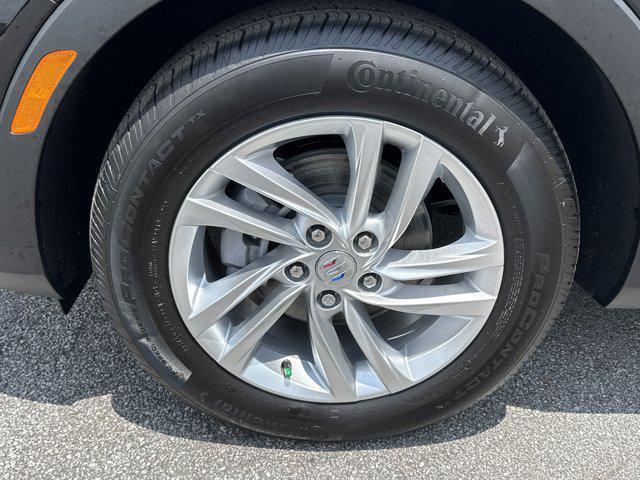 new 2025 Buick Envista car, priced at $26,685
