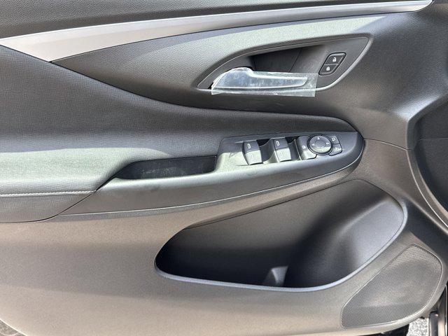new 2025 Buick Envista car, priced at $26,685