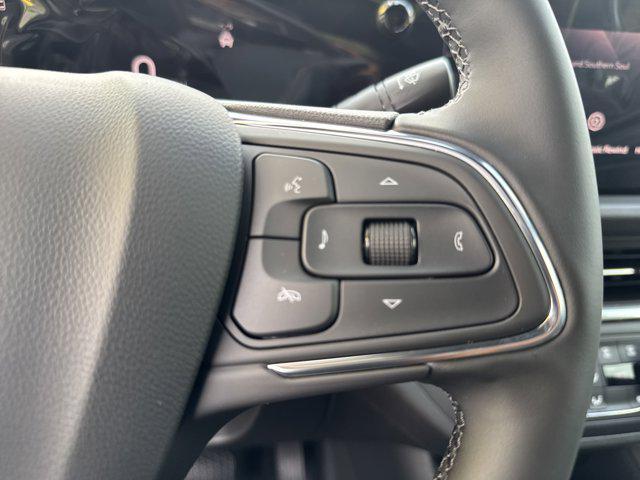 new 2025 Buick Envista car, priced at $26,685