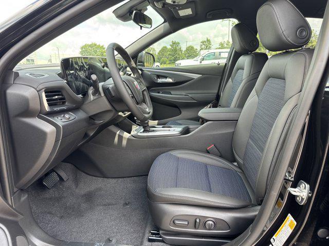 new 2025 Buick Envista car, priced at $26,685