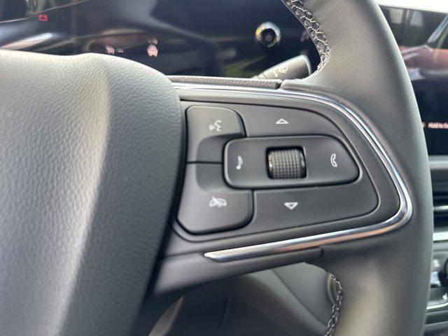 new 2025 Buick Envista car, priced at $23,685