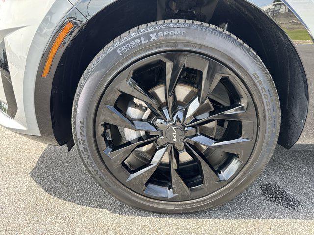 used 2023 Kia Sorento car, priced at $34,714
