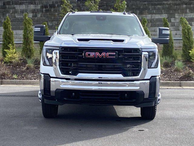 new 2024 GMC Sierra 3500 car, priced at $70,475