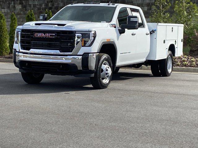 new 2024 GMC Sierra 3500 car, priced at $70,475