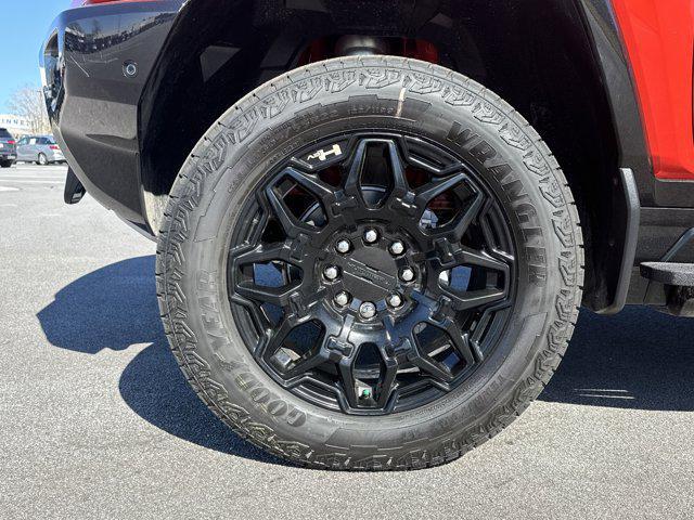 new 2025 GMC HUMMER EV Pickup car, priced at $96,340