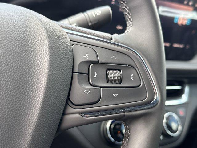 new 2025 Buick Envista car, priced at $26,685