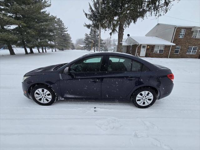 used 2014 Chevrolet Cruze car, priced at $4,495