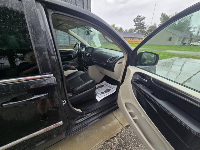 used 2014 Chrysler Town & Country car, priced at $5,495