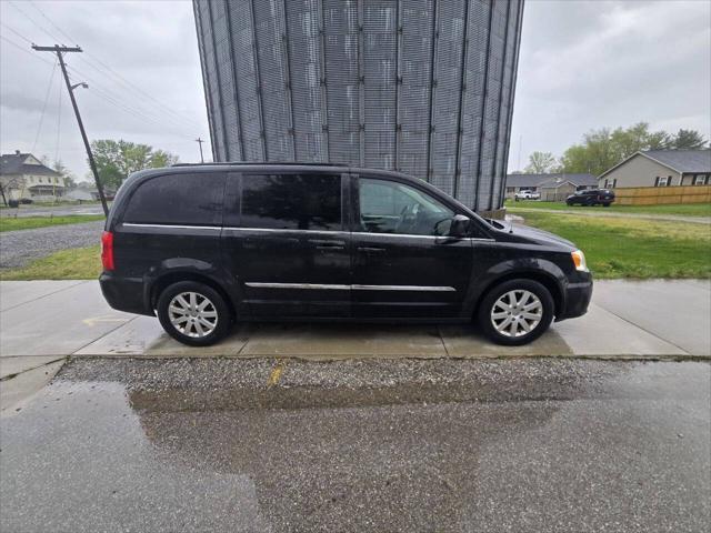 used 2014 Chrysler Town & Country car, priced at $5,495