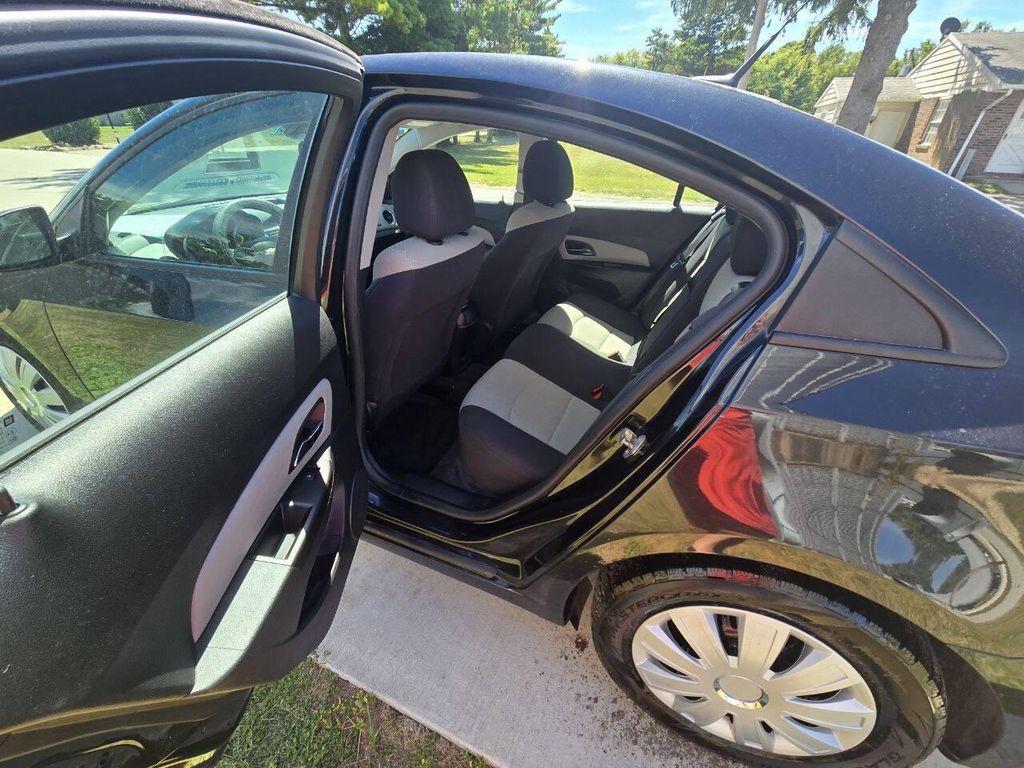 used 2014 Chevrolet Cruze car, priced at $3,995