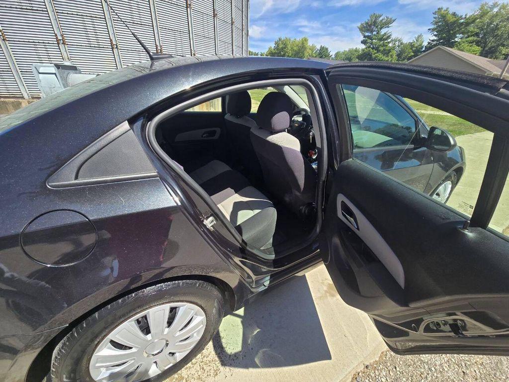 used 2014 Chevrolet Cruze car, priced at $3,995