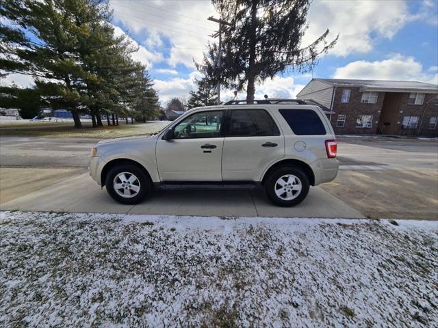 used 2010 Ford Escape car, priced at $3,995