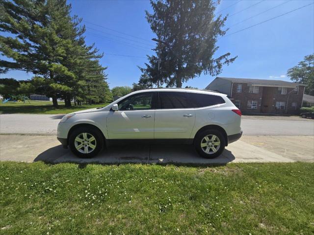 used 2011 Chevrolet Traverse car, priced at $4,995