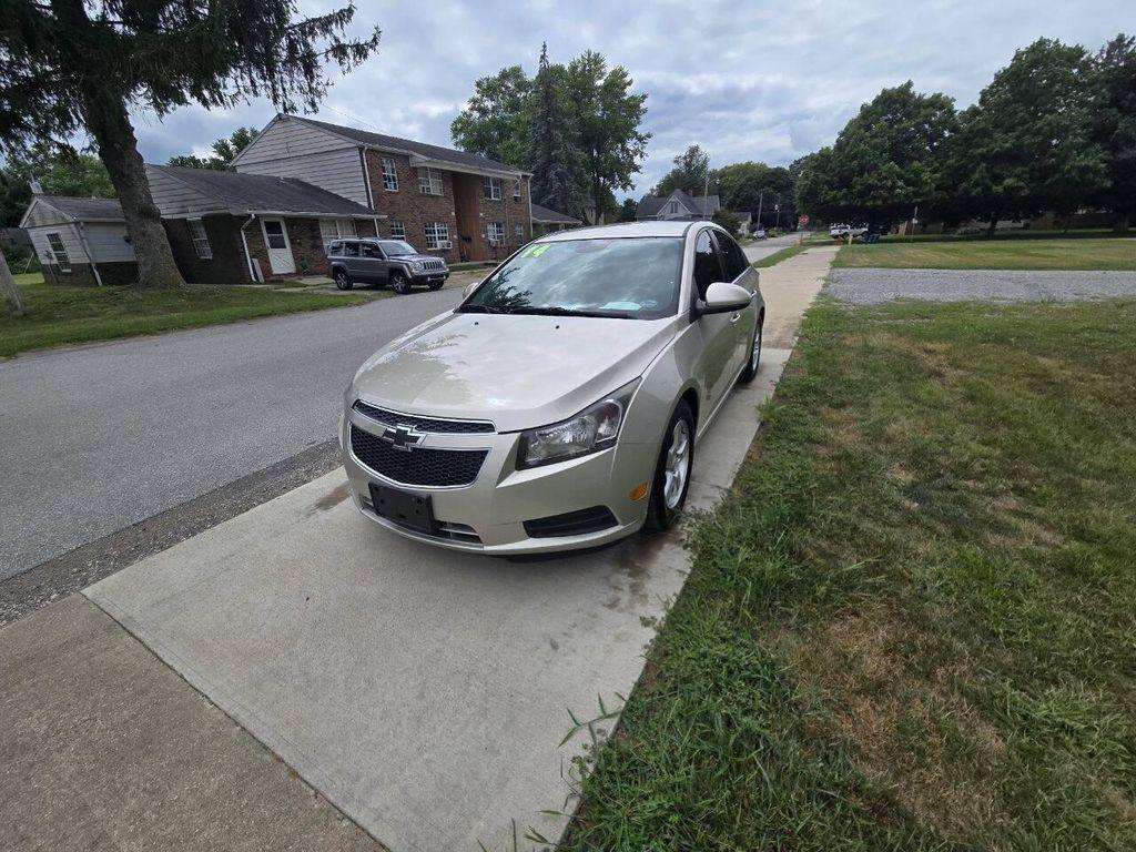 used 2014 Chevrolet Cruze car, priced at $3,995