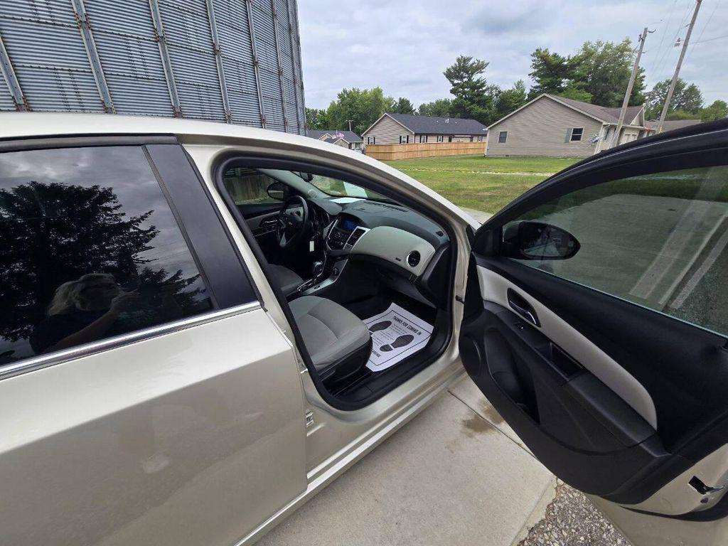 used 2014 Chevrolet Cruze car, priced at $3,995