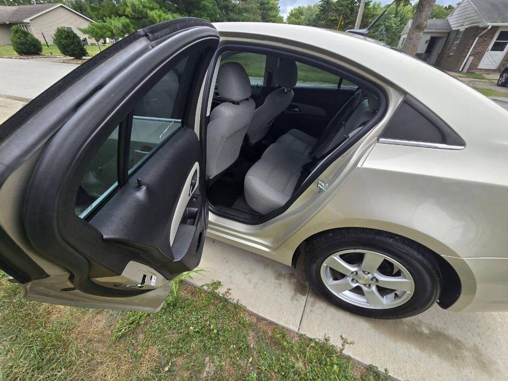 used 2014 Chevrolet Cruze car, priced at $3,995